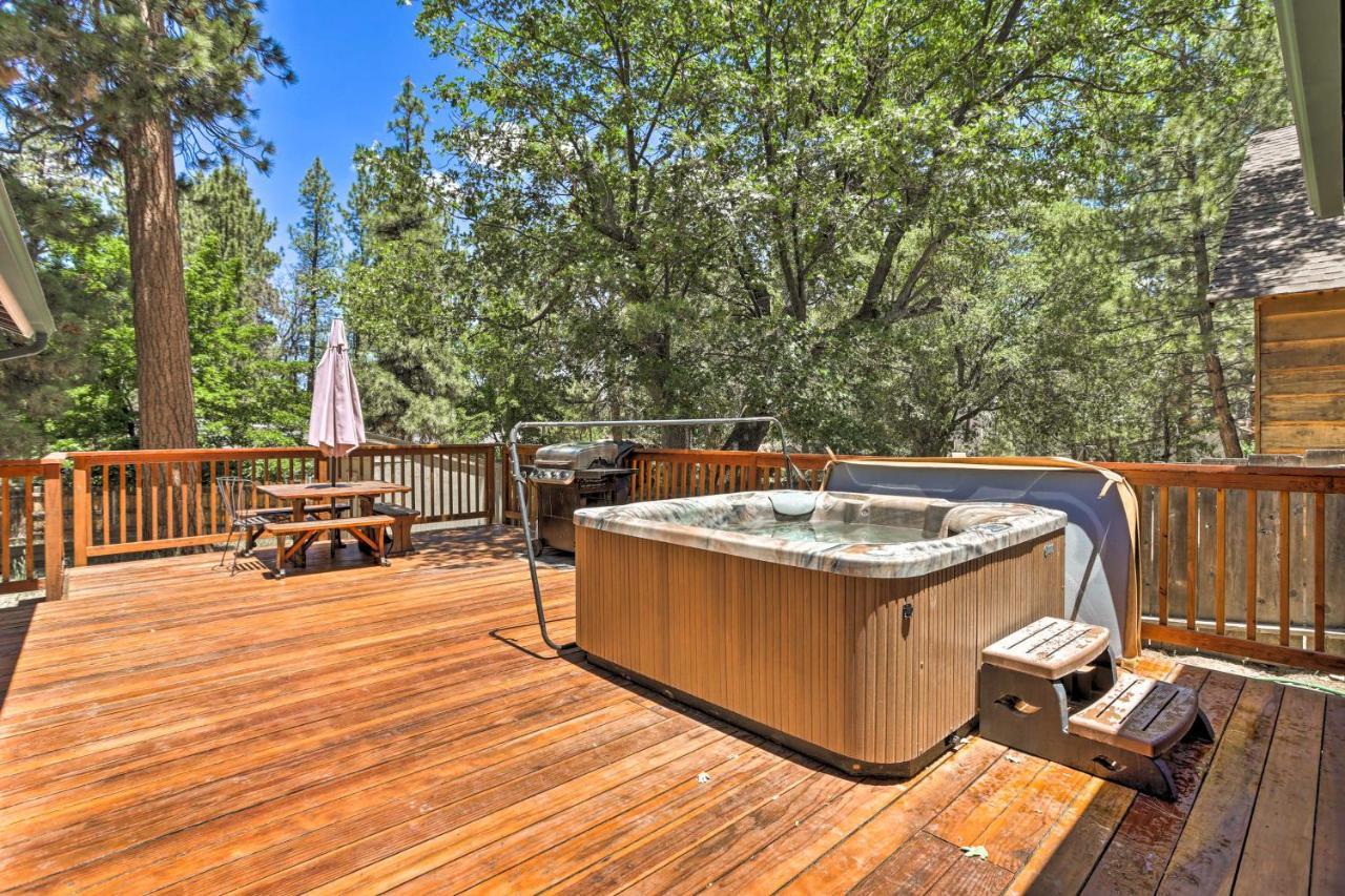 Big Bear Cabin With Deck And Hot Tub, Near Resorts! 빅 베어 레이크 외부 사진